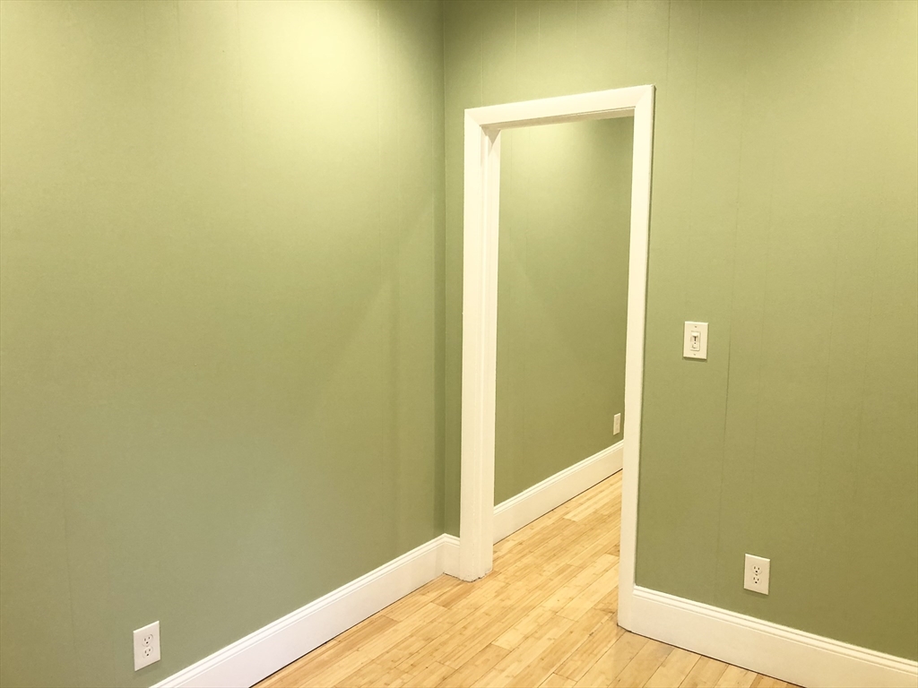 4 bed, 2 bath apartment for rent at 140 Prince St Unit 5-6, North End — photo 13 of 21