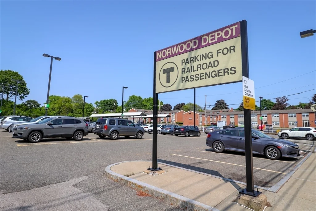 2 bed, 2 bath apartment for rent at 140 Railroad Ave Unit 101, Norwood — photo 15 of 21