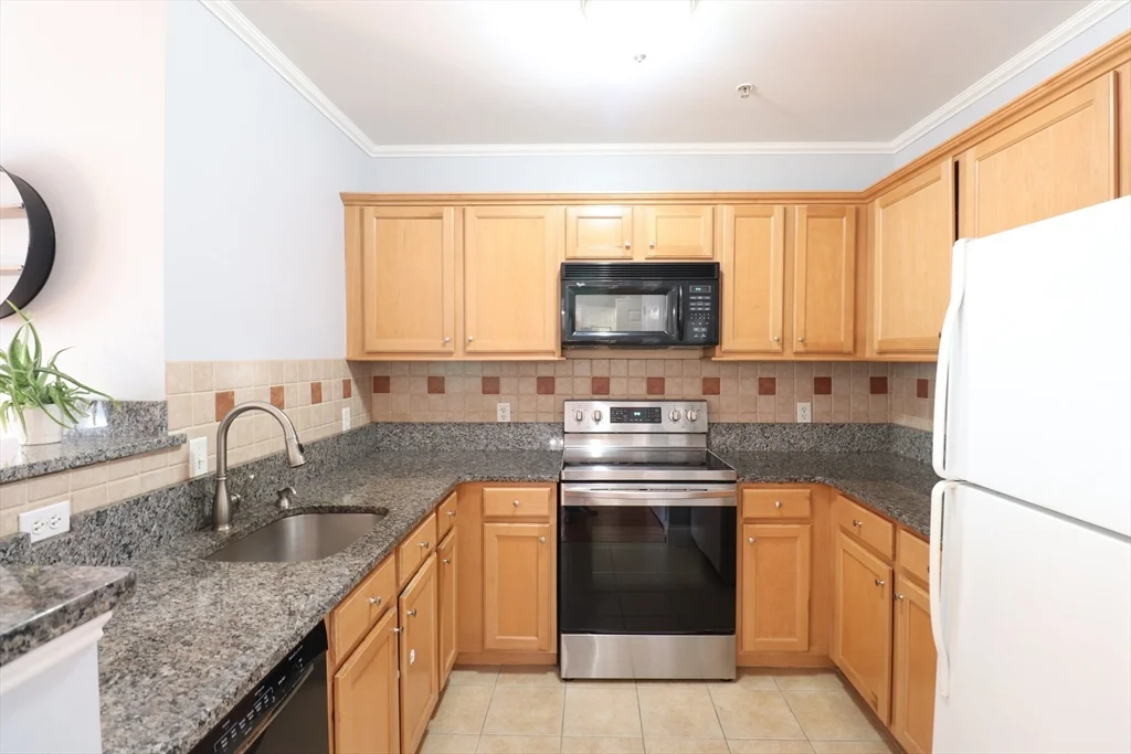 2 bed, 2 bath apartment for rent at 140 Railroad Ave Unit 101, Norwood — photo 2 of 21