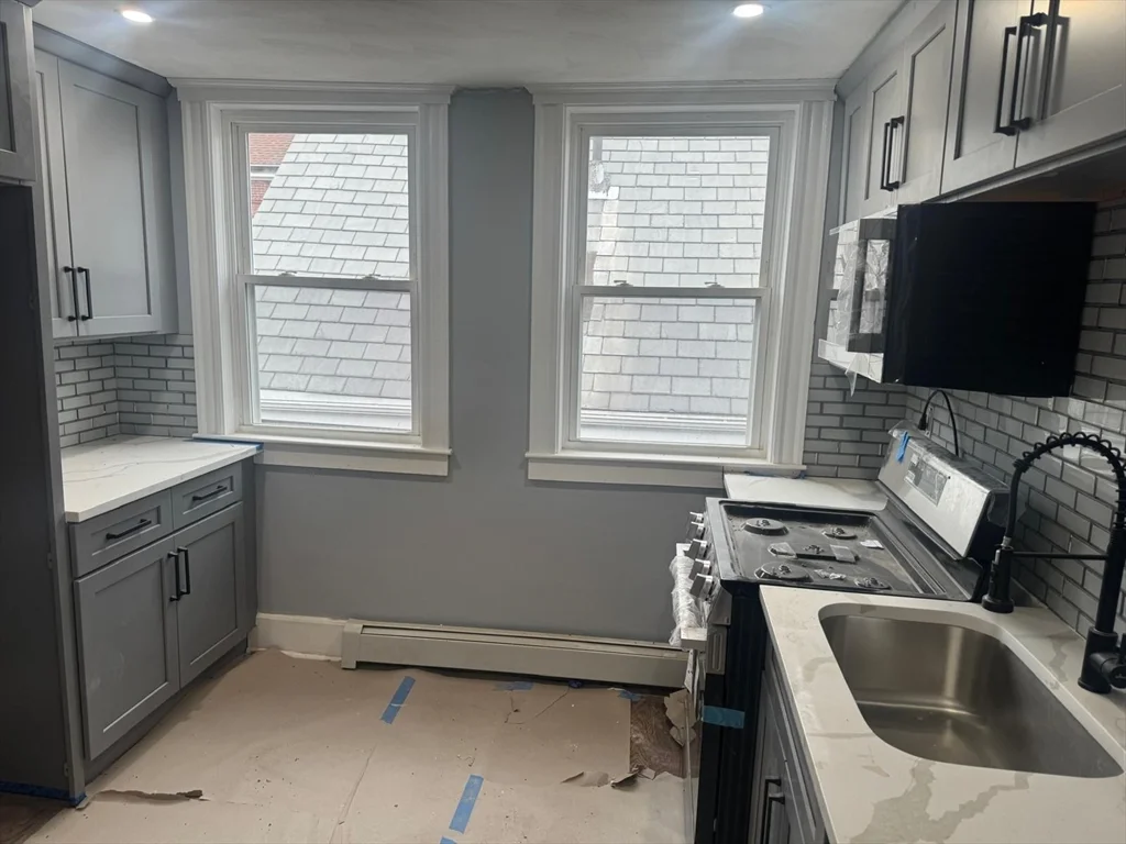 3 bed, 1 bath apartment for rent at 140 S Common St Unit 3, Lynn — photo 1 of 11