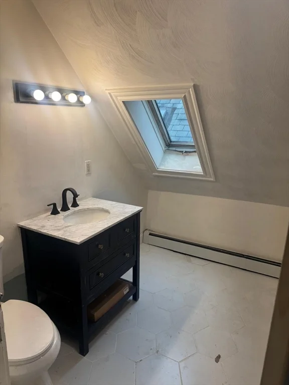 3 bed, 1 bath apartment for rent at 140 S Common St Unit 3, Lynn — photo 11 of 11