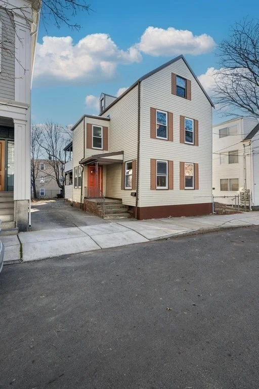 1 bed, 1 bath apartment for rent at 140 Thorndike St Unit 1, Cambridge — photo 9 of 9