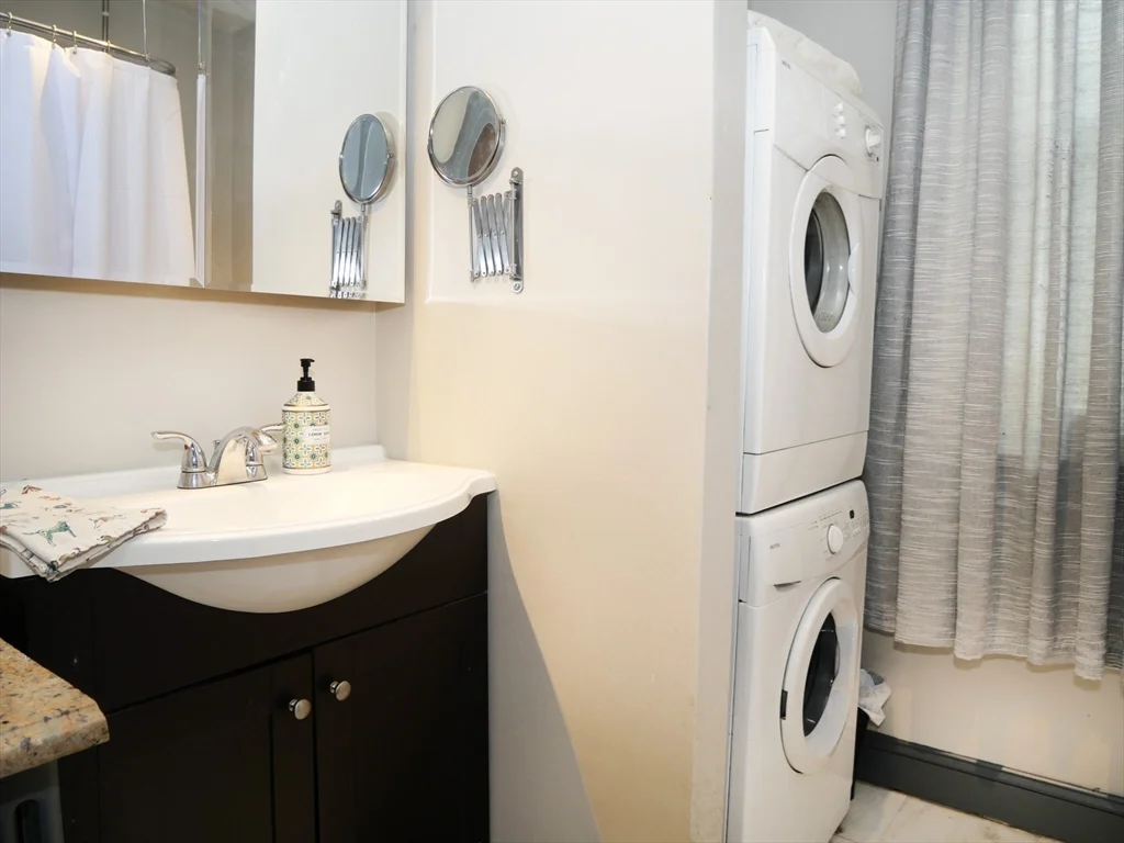 3 bed, 1 bath apartment for rent at 140 Trenton Unit 2, East Boston — photo 8 of 11
