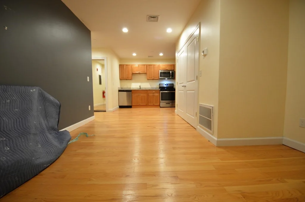 1 bed, 1 bath apartment for rent at 140 Union St Unit 405, East Lynn — photo 8 of 22