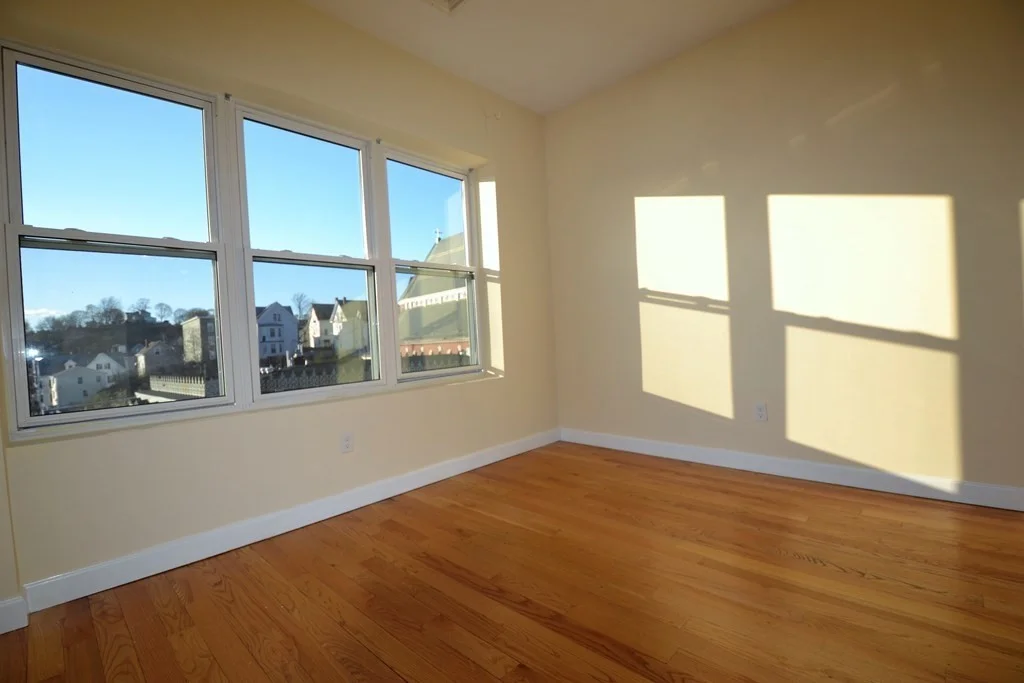 Studio bed, 1 bath apartment for rent at 140 Union St Unit 406, East Lynn — photo 3 of 5