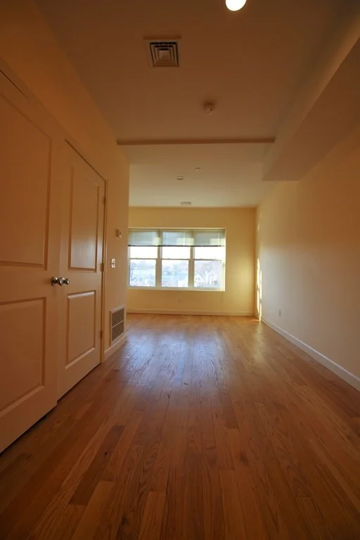 Studio bed, 1 bath apartment for rent at 140 Union St Unit 408, Lynn — photo 11 of 14