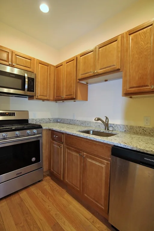 Studio bed, 1 bath apartment for rent at 140 Union St Unit 408, Lynn — photo 14 of 14
