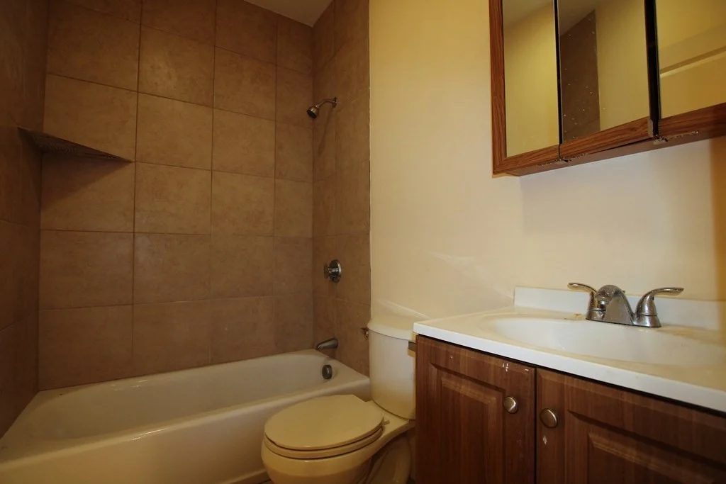 Studio bed, 1 bath apartment for rent at 140 Union St Unit 408, Lynn — photo 3 of 14