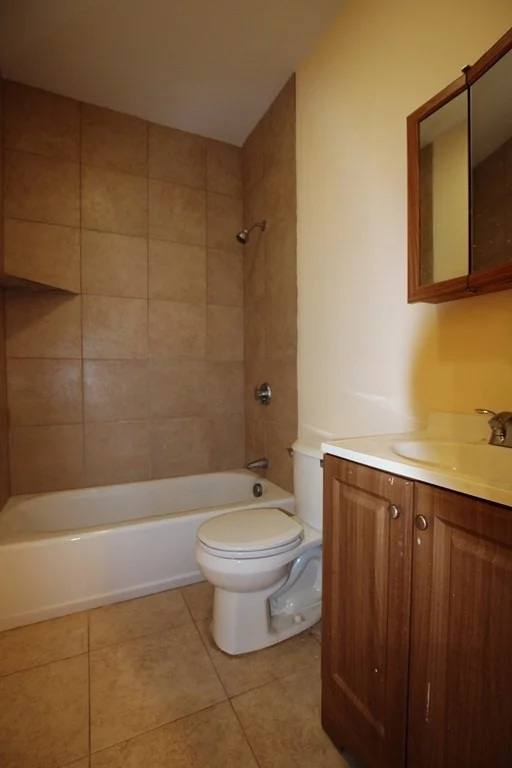 Studio bed, 1 bath apartment for rent at 140 Union St Unit 408, Lynn — photo 4 of 14