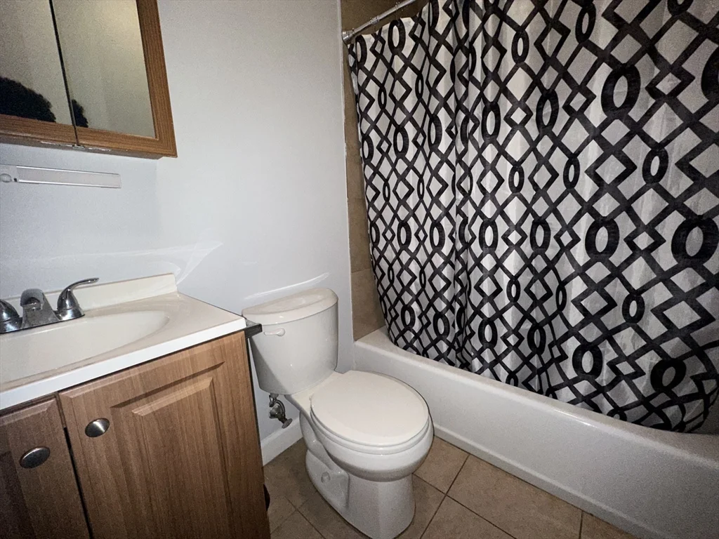 Studio bed, 1 bath apartment for rent at 140 Union St Unit 410, East Lynn — photo 6 of 6