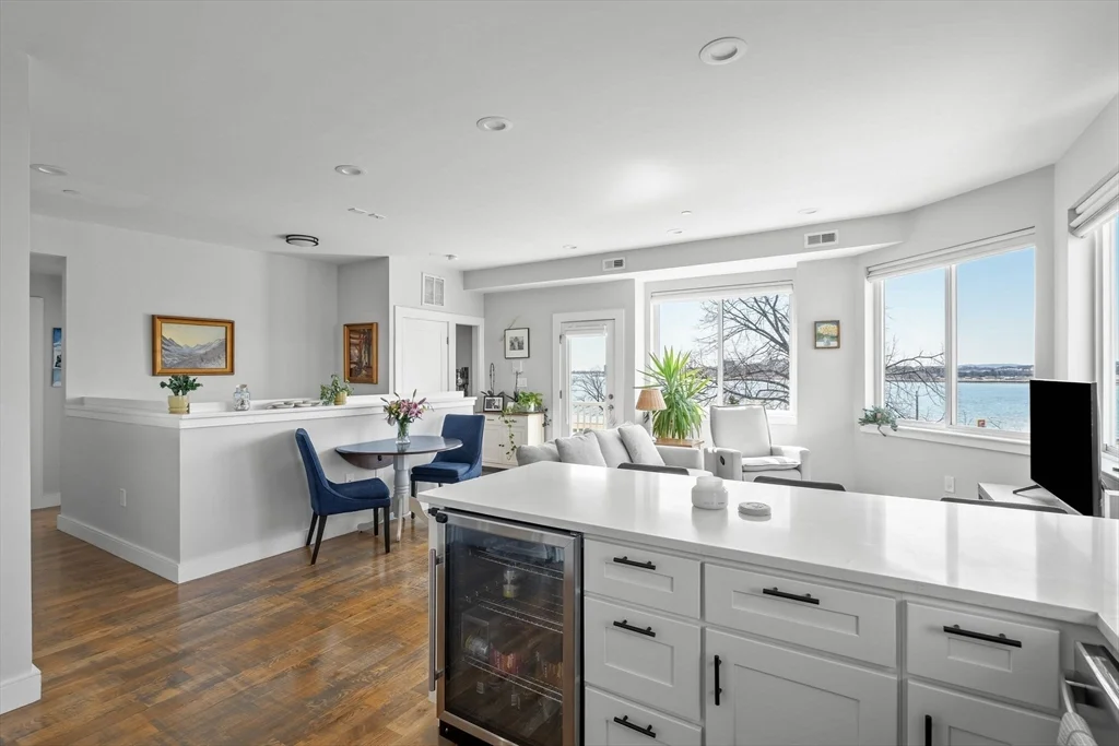 2 bed, 1 bath apartment for rent at 1400 Columbia Rd Unit 3, South Boston — photo 5 of 28