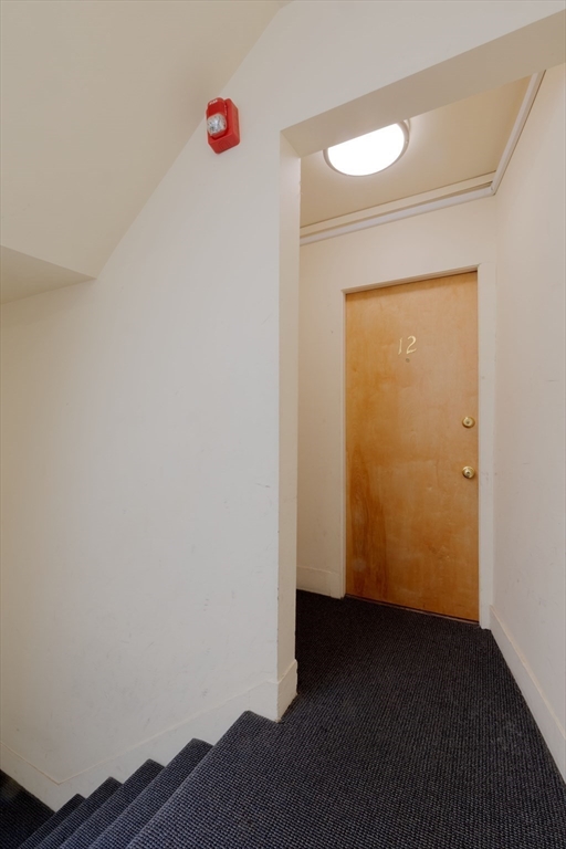 2 bed, 1 bath apartment for rent at 1400 Commonwealth Ave Unit 12, Allston — photo 6 of 25