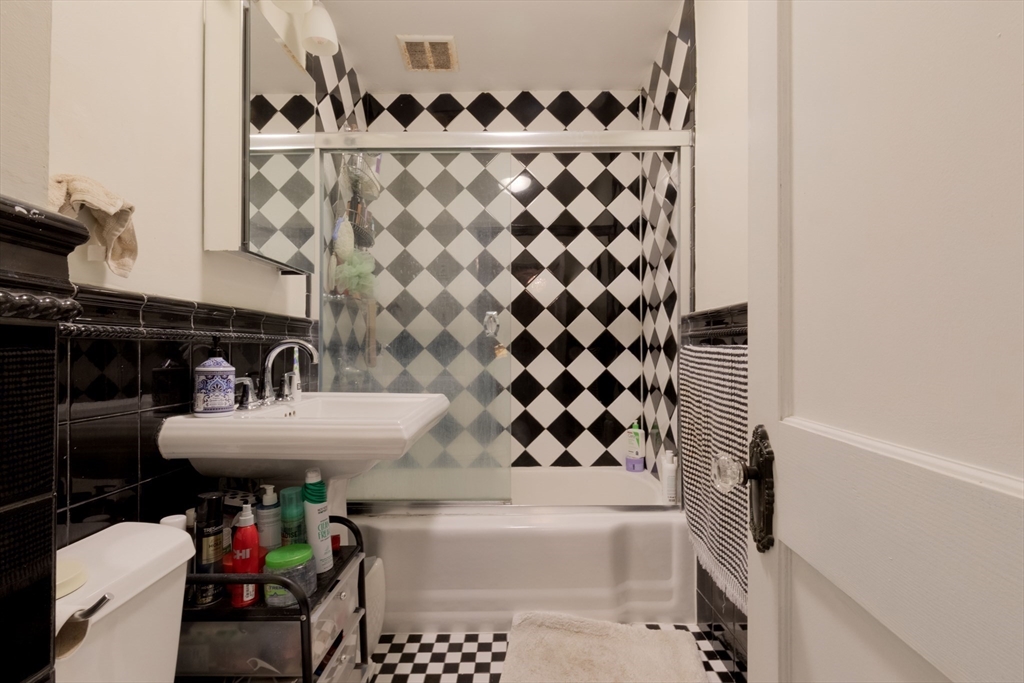 2 bed, 1 bath apartment for rent at 1400 Commonwealth Ave Unit 12, Allston — photo 22 of 25