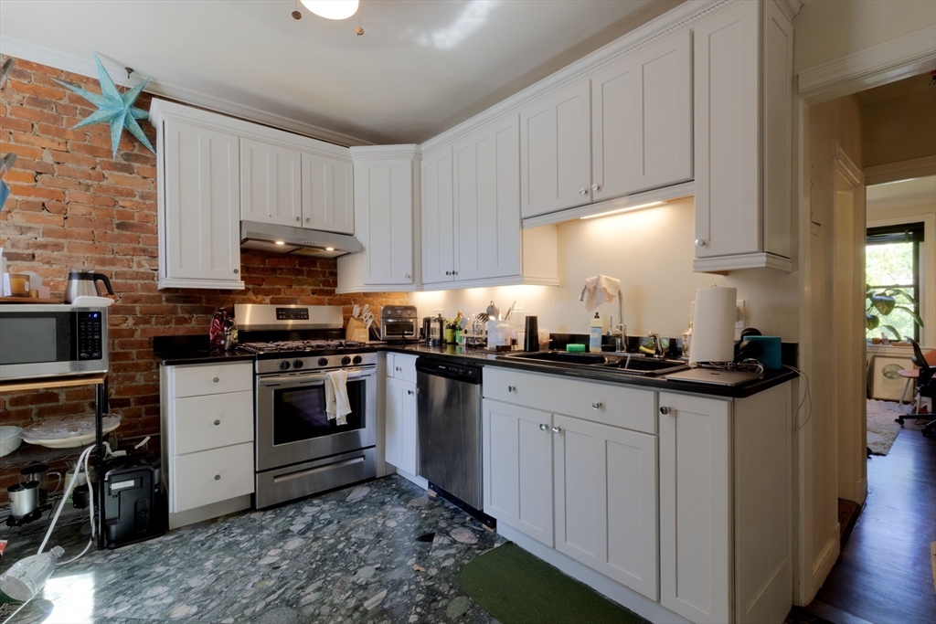 2 bed, 1 bath apartment for rent at 1400 Commonwealth Ave Unit 12, Allston — photo 20 of 25