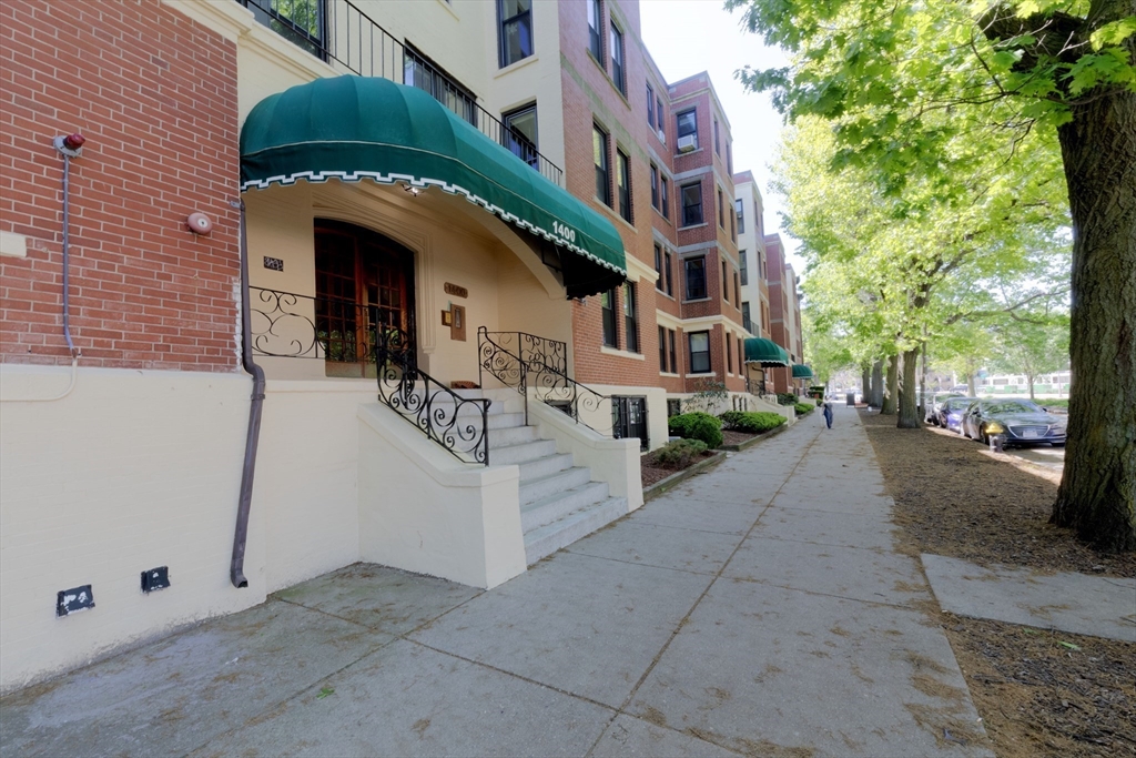 2 bed, 1 bath apartment for rent at 1400 Commonwealth Ave Unit 12, Allston — photo 25 of 25