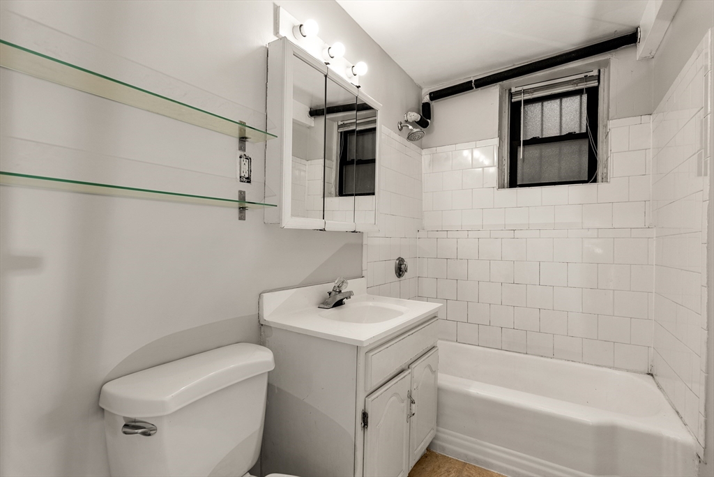 2 bed, 1 bath apartment for rent at 1400 Commonwealth Ave Unit 2, Allston — photo 7 of 11