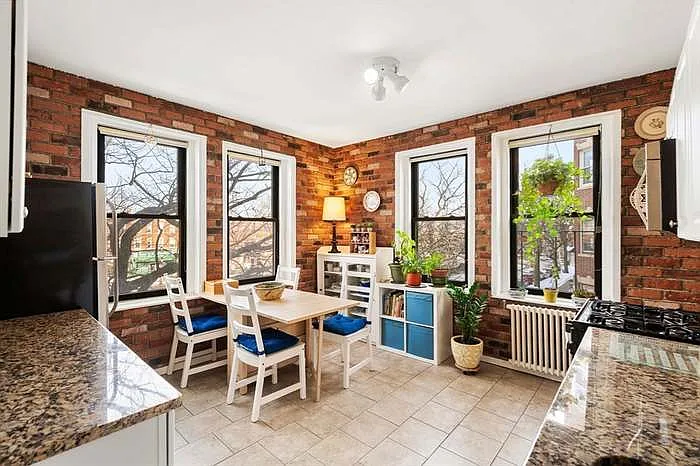 2 bed, 1 bath apartment for rent at 1400 Commonwealth Ave Unit 6, Allston — photo 12 of 13