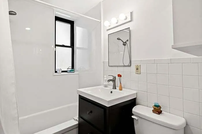 2 bed, 1 bath apartment for rent at 1400 Commonwealth Ave Unit 6, Allston — photo 13 of 13