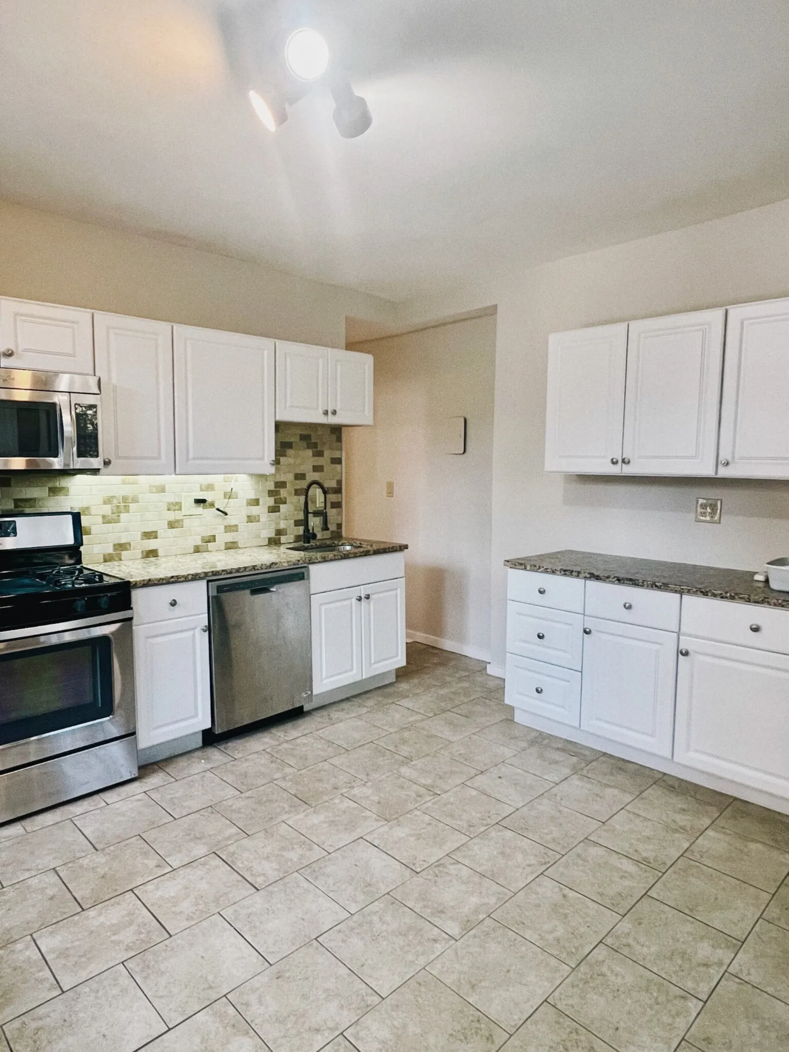 2 bed, 1 bath apartment for rent at 1400 Commonwealth Ave Unit 6, Allston