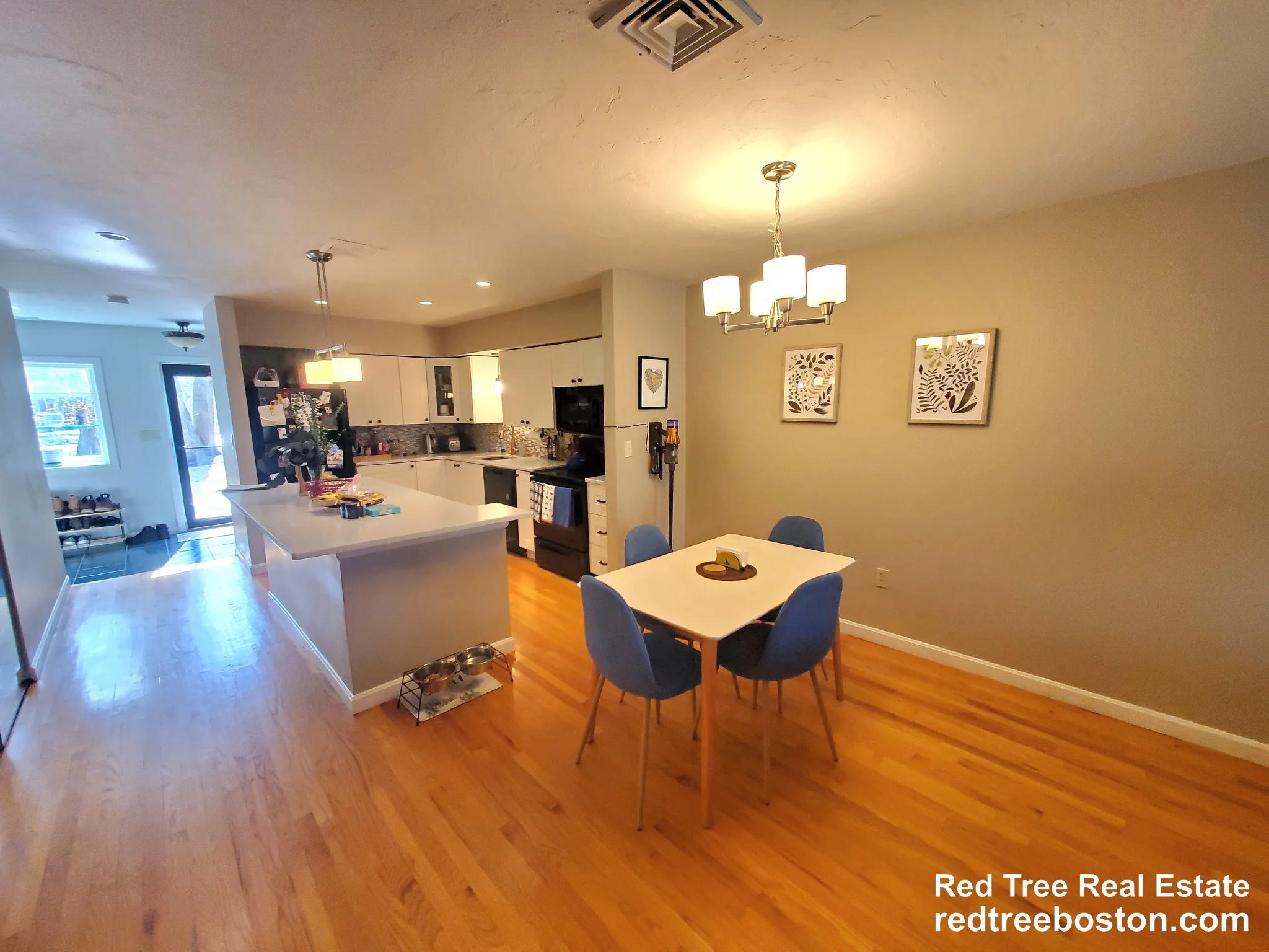 3 bed, 2.5 bath apartment for rent at 1400 Lagrange St Unit 1409, West Roxbury — photo 4 of 20