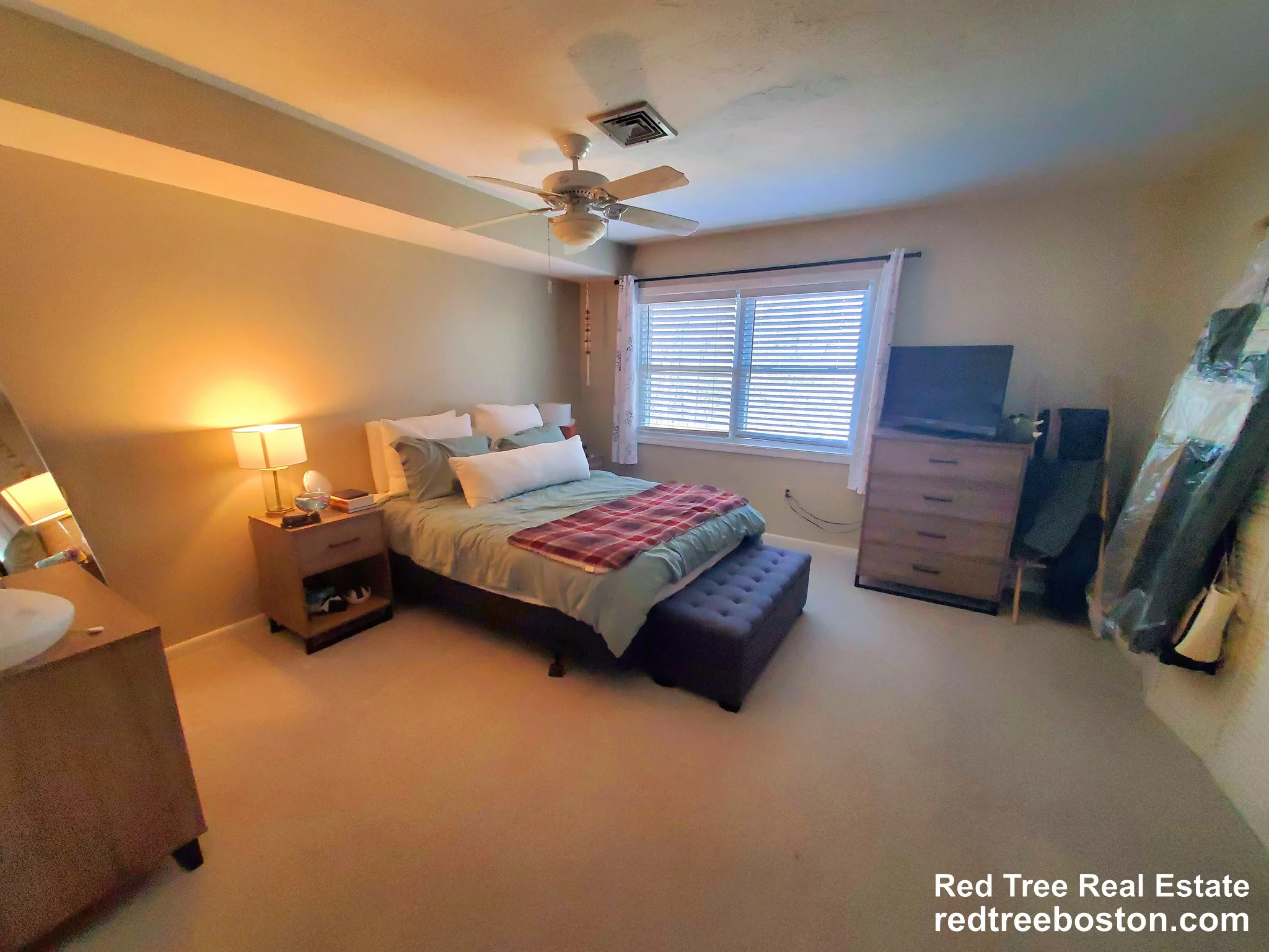 3 bed, 2.5 bath apartment for rent at 1400 Lagrange St Unit 1409, West Roxbury — photo 8 of 20