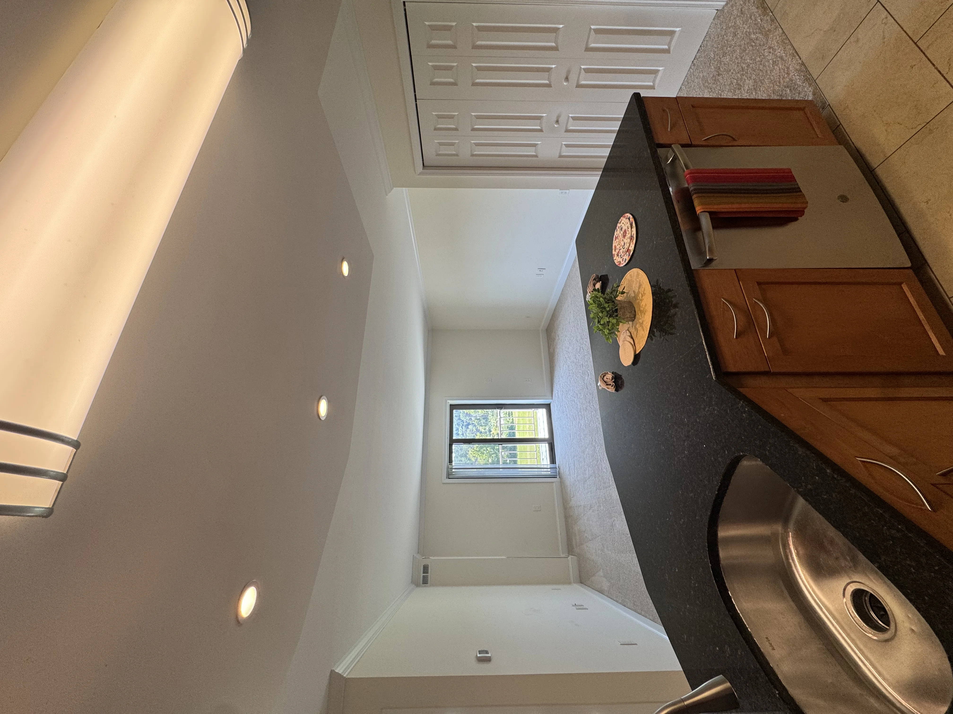 1 bed, 1 bath apartment for rent at 1400 Worcester Rd Unit 8516, Framingham — photo 2 of 10
