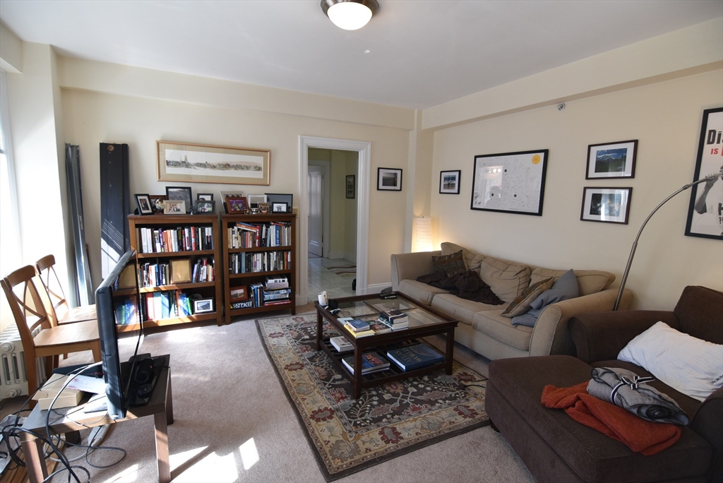 1 bed, 1 bath apartment for rent at 1401 Beacon St Unit 205, Coolidge Corner — photo 3 of 7