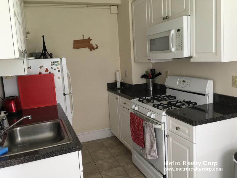 1 bed, 1 bath apartment for rent at 1401 Beacon St Unit 308, Coolidge Corner — photo 12 of 13