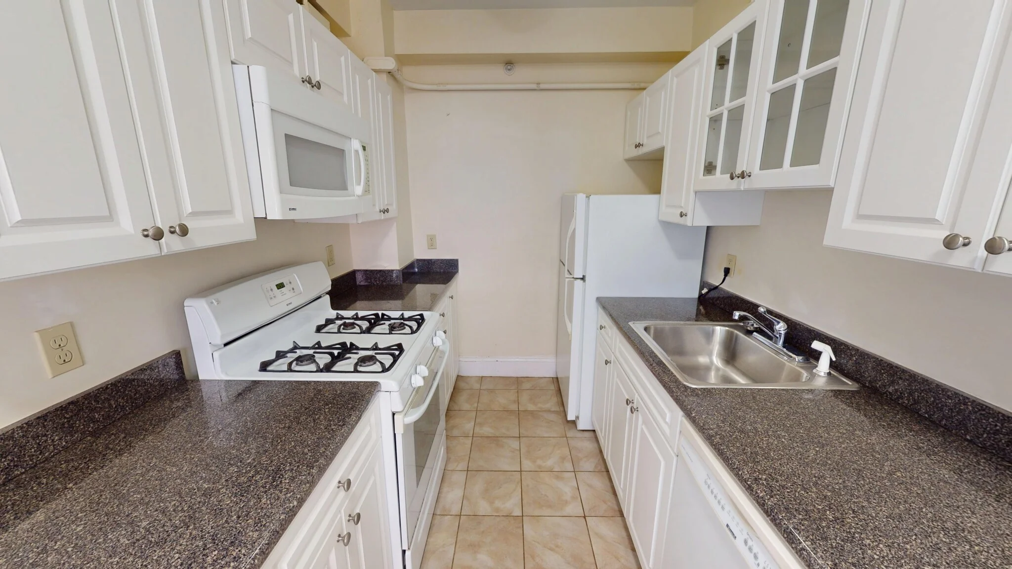 1 bed, 1 bath apartment for rent at 1401 Beacon St Unit 406, Coolidge Corner — photo 2 of 12