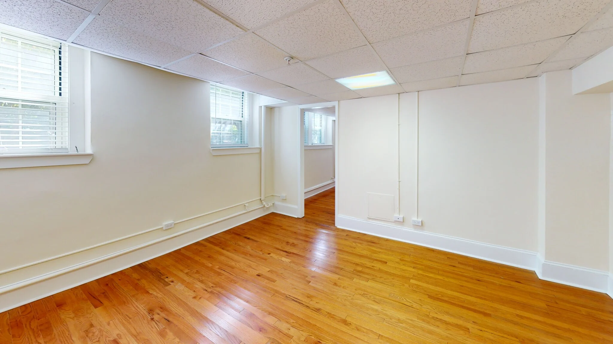 1 bed, 1 bath apartment for rent at 1401 Beacon St Unit B03, Coolidge Corner — photo 2 of 9