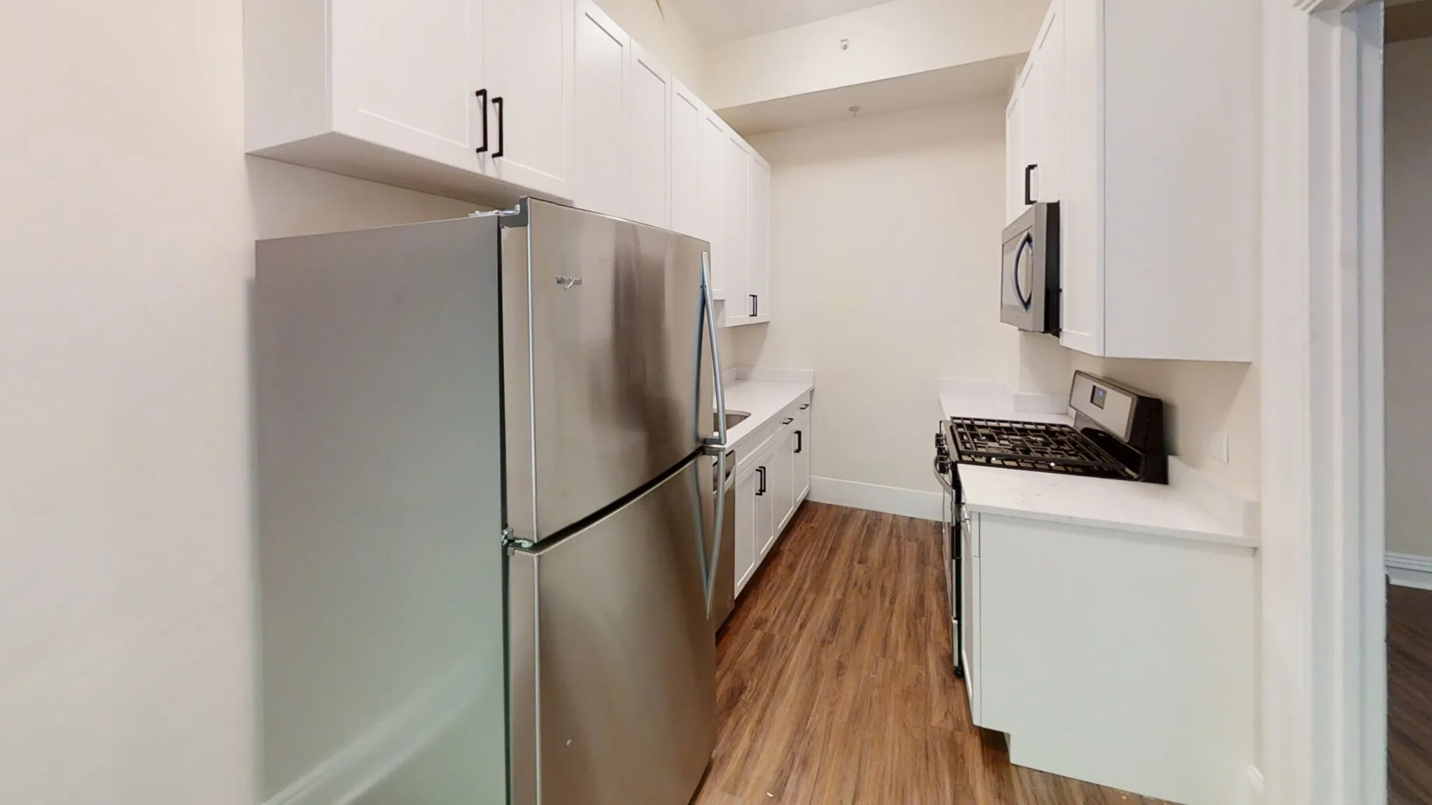 1 bed, 1 bath apartment for rent at 1401 Beacon Unit 102, Coolidge Corner — photo 2 of 6