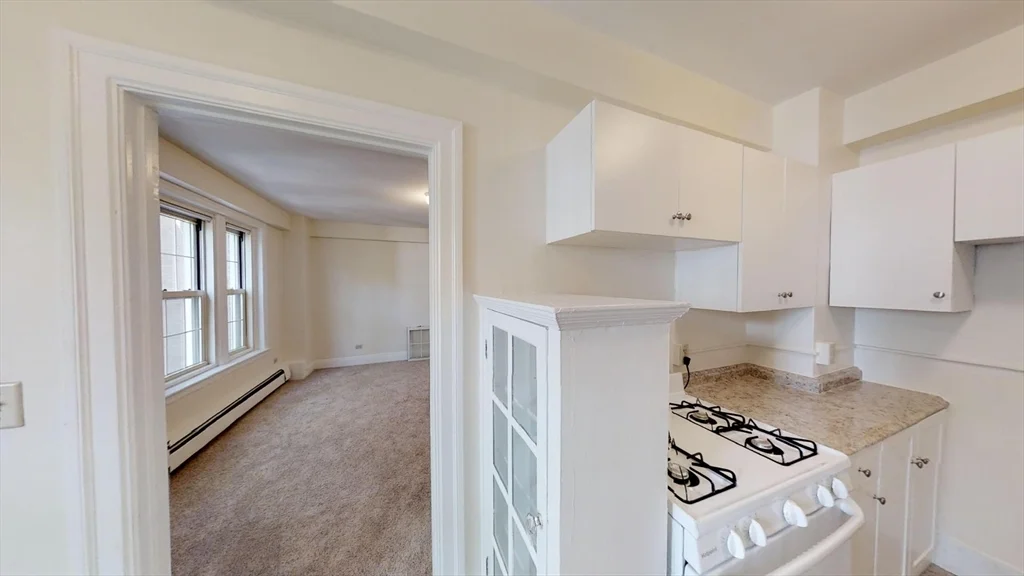 1 bed, 1 bath apartment for rent at 1401 Beacon Unit 207, Coolidge Corner — photo 4 of 14