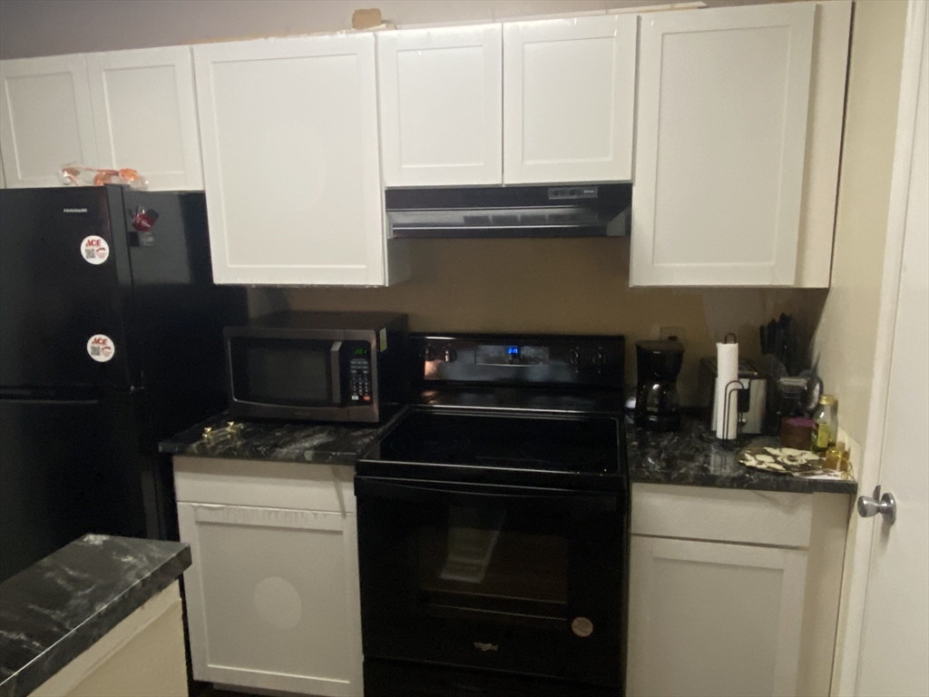 1 bed, 1 bath apartment for rent at 1401 Palmetto Unit 420, Daytona Beach — photo 5 of 26