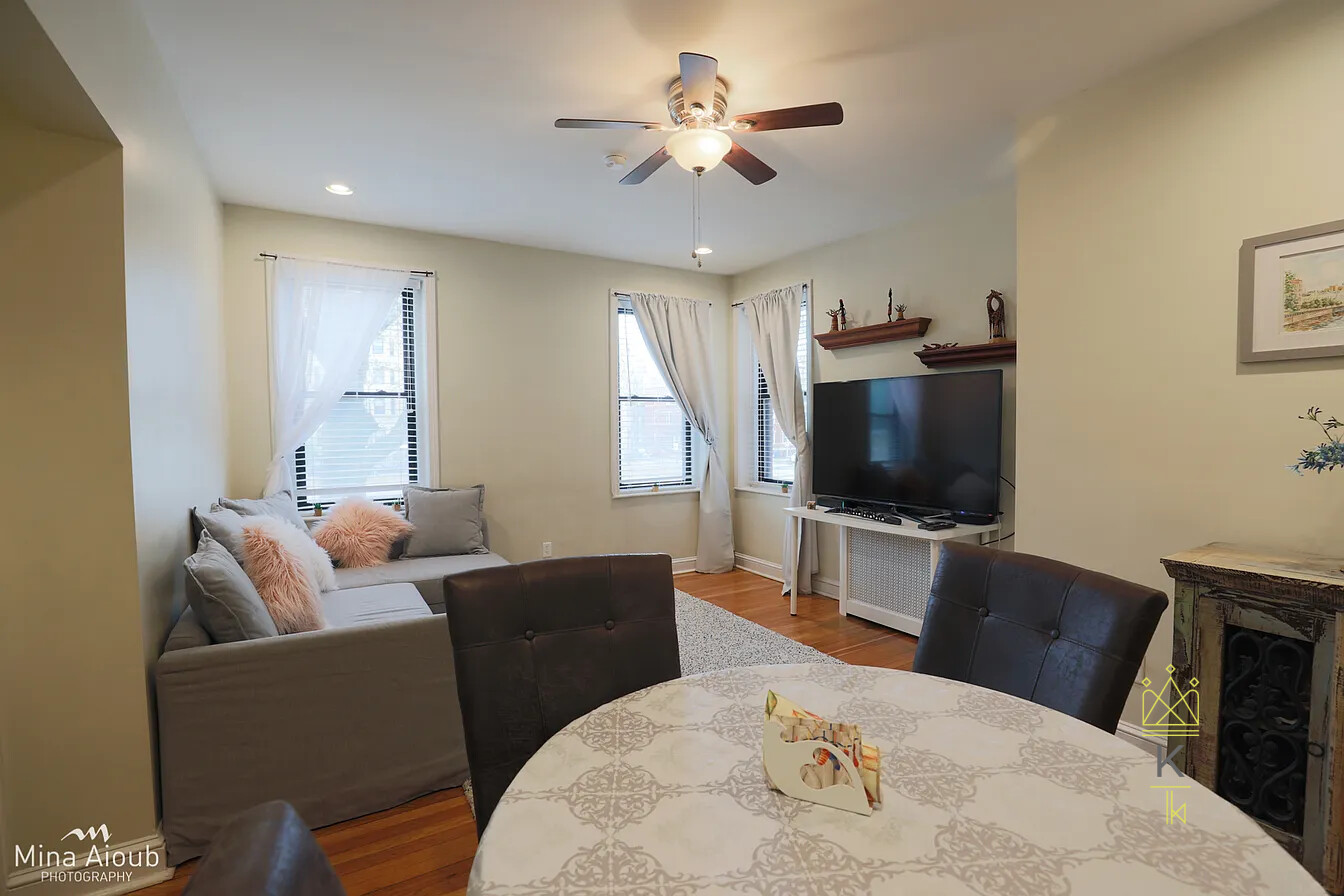 1 bed, 1 bath apartment for rent at 1404 Commonwealth Ave Unit 5, Brighton — photo 2 of 10