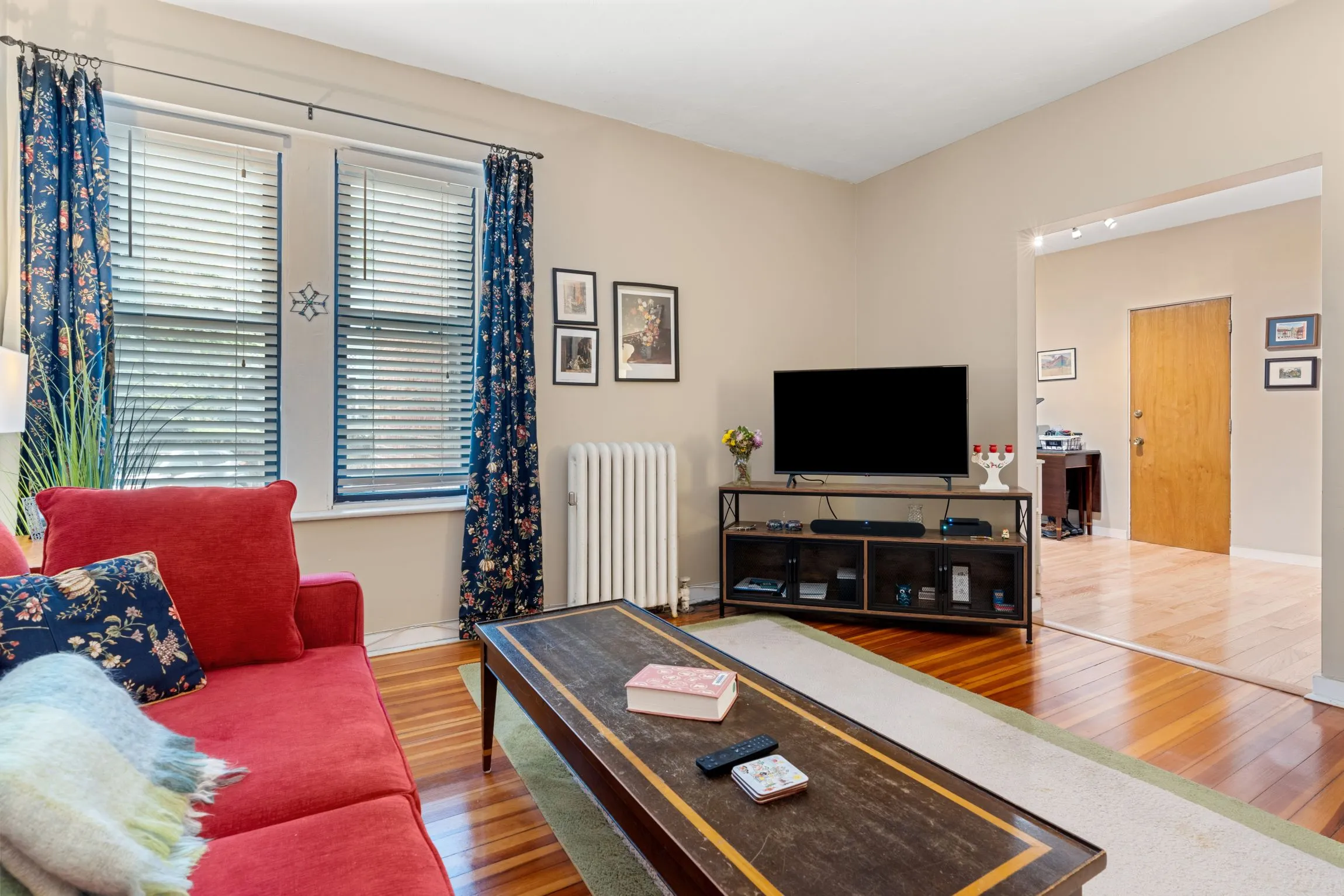 1 bed, 1 bath apartment for rent at 1404 Commonwealth Ave Unit 8, Brighton — photo 3 of 11
