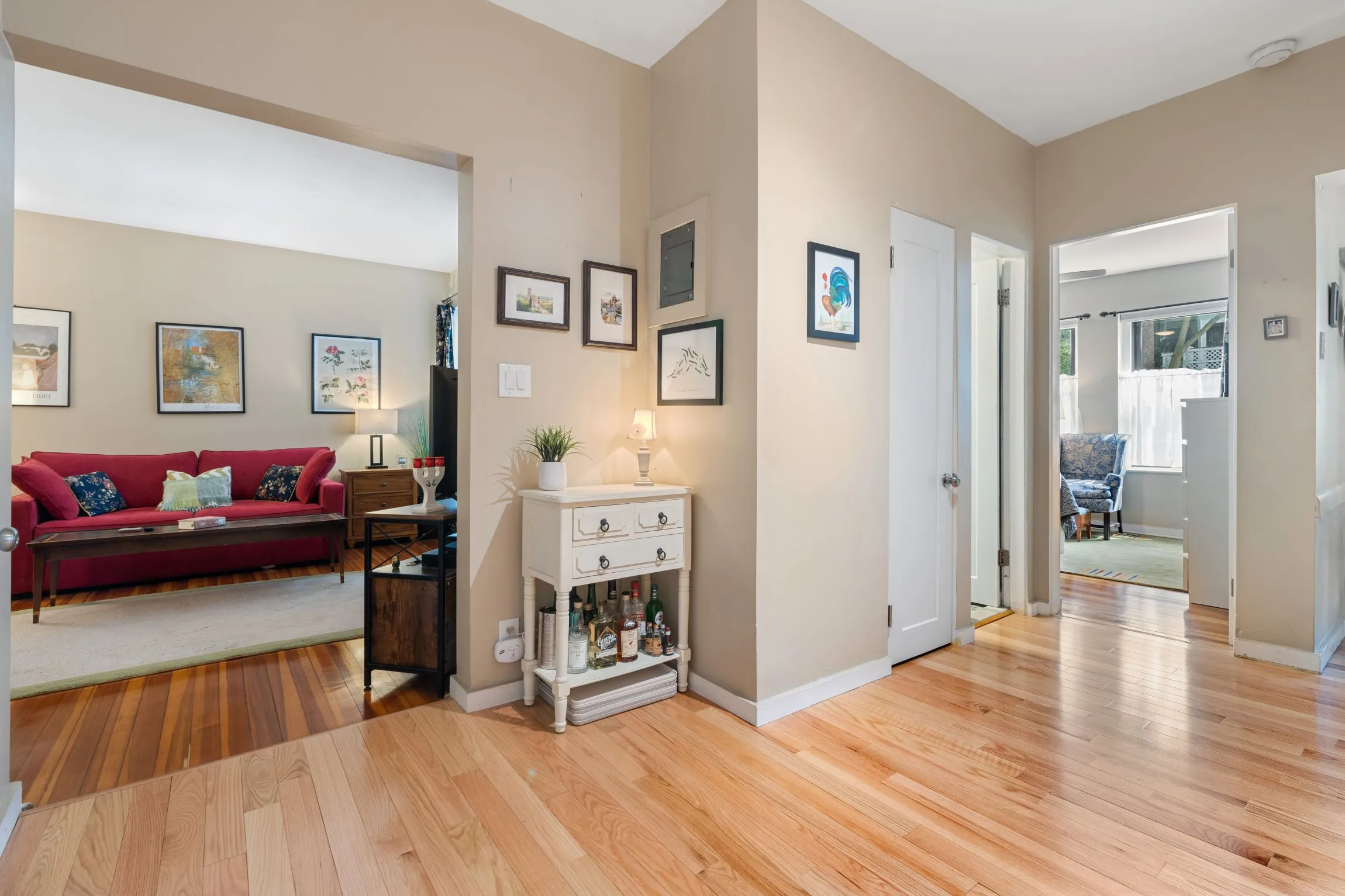 1 bed, 1 bath apartment for rent at 1404 Commonwealth Ave Unit 8, Brighton — photo 4 of 11