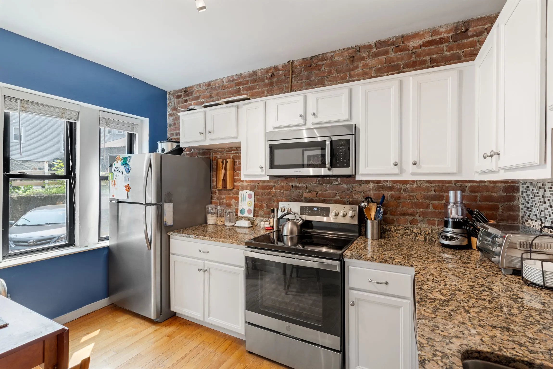 1 bed, 1 bath apartment for rent at 1404 Commonwealth Ave Unit 8, Brighton — photo 5 of 11