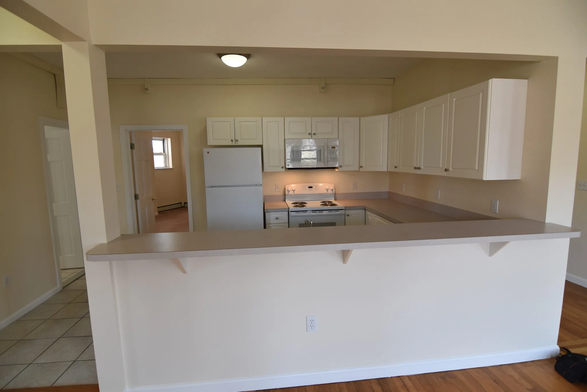 2 bed, 1 bath apartment for rent at 1405 Beacon St Unit 5, Coolidge Corner — photo 25 of 32