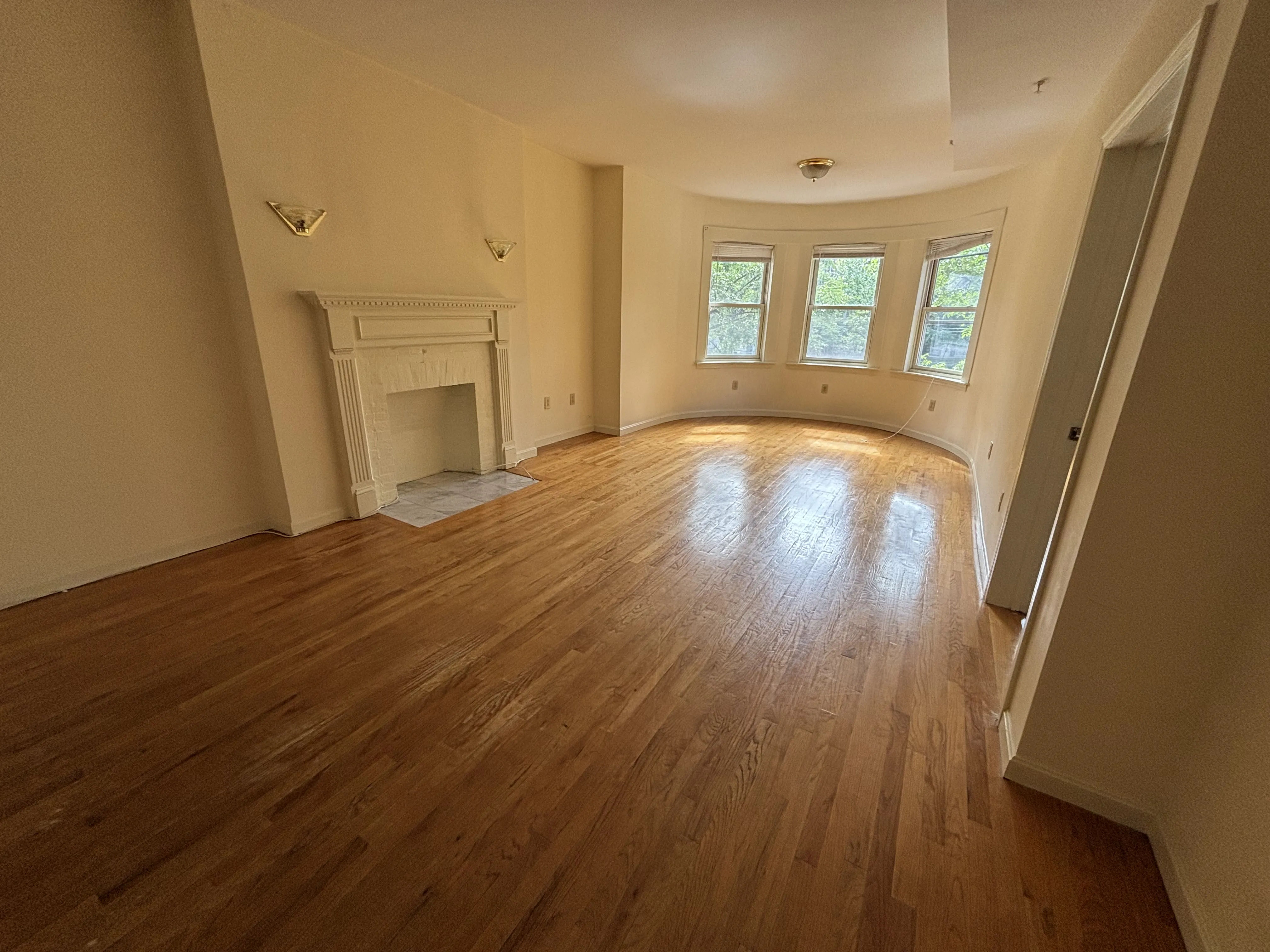 3 bed, 2 bath apartment for rent at 1406 Beacon St Unit 2, Corey Hill