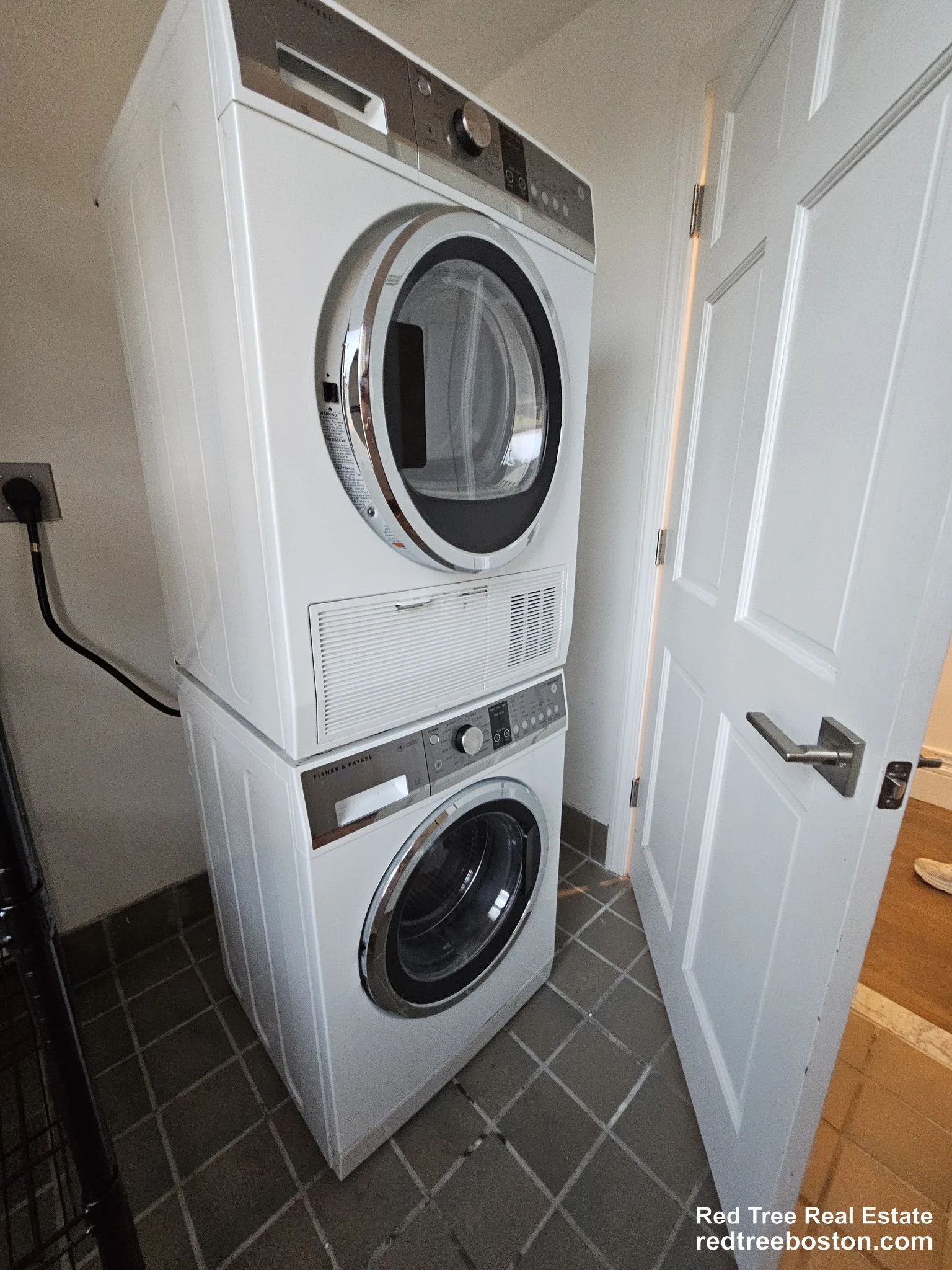 3 bed, 2 bath apartment for rent at 1406 Beacon St Unit 2, Corey Hill — photo 6 of 15