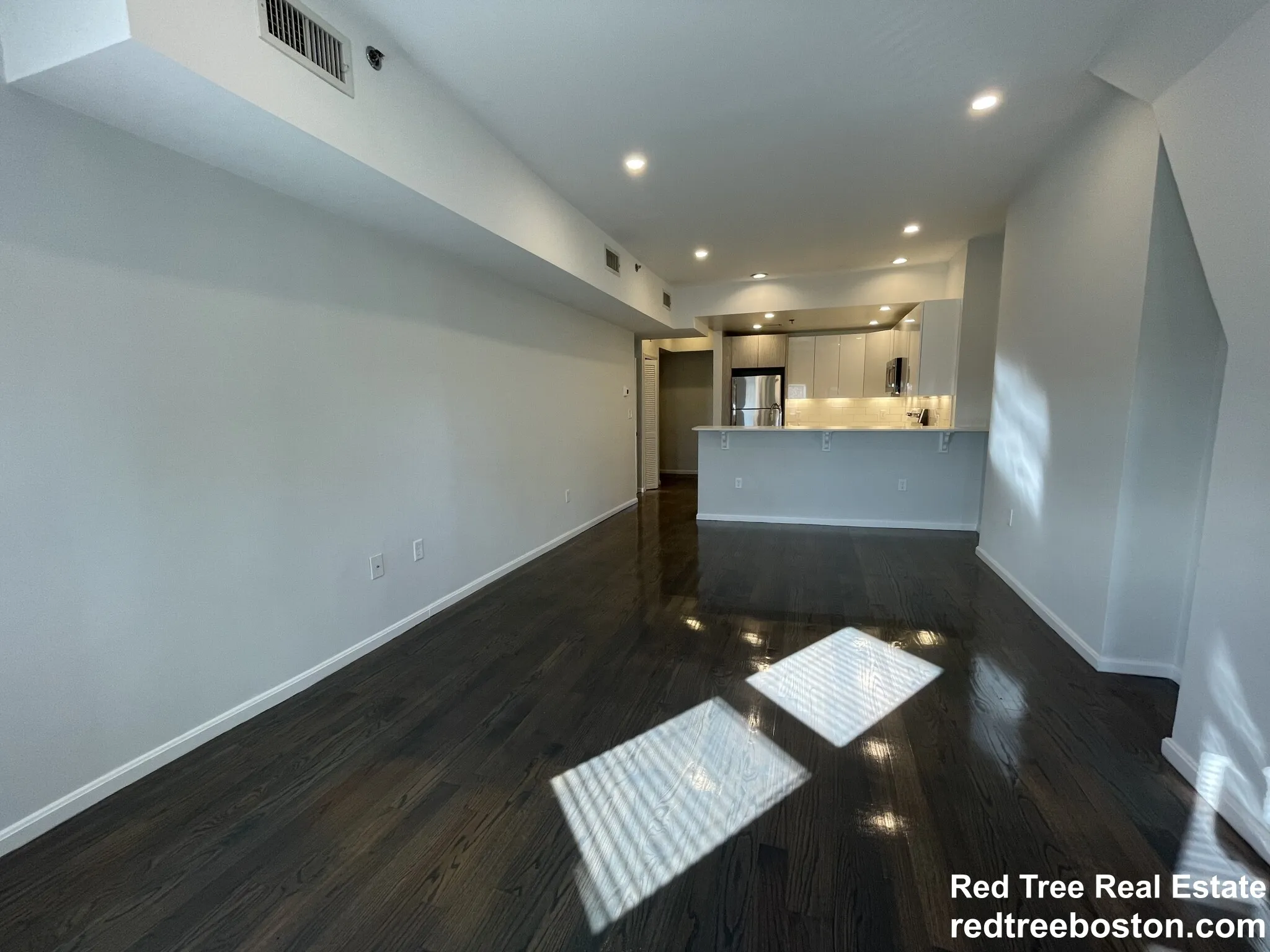 3 bed, 2 bath apartment for rent at 1406 Beacon St Unit 4, Corey Hill — photo 7 of 30