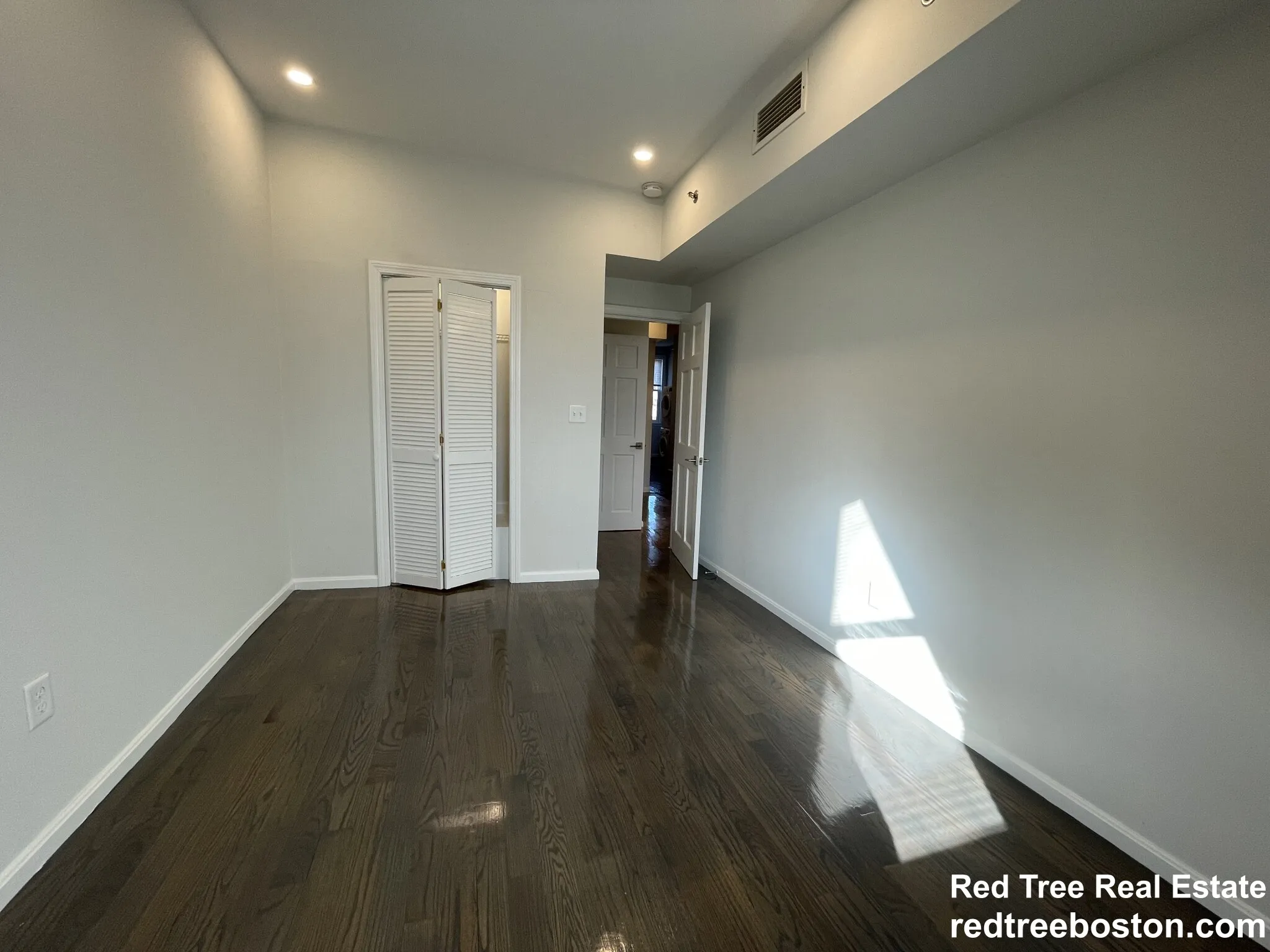 3 bed, 2 bath apartment for rent at 1406 Beacon St Unit 4, Corey Hill — photo 10 of 30