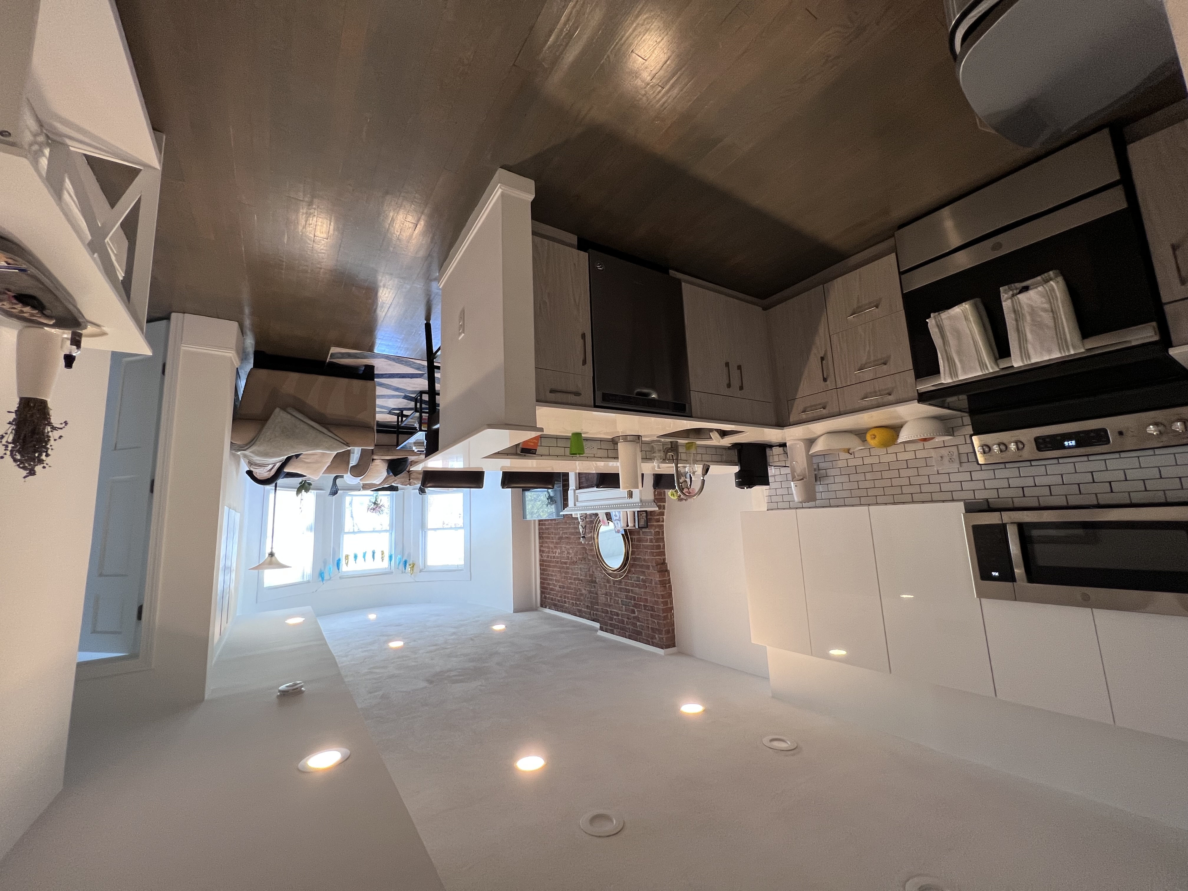 3 bed, 2 bath apartment for rent at 1406 Beacon St Unit 4, Corey Hill — photo 1 of 24