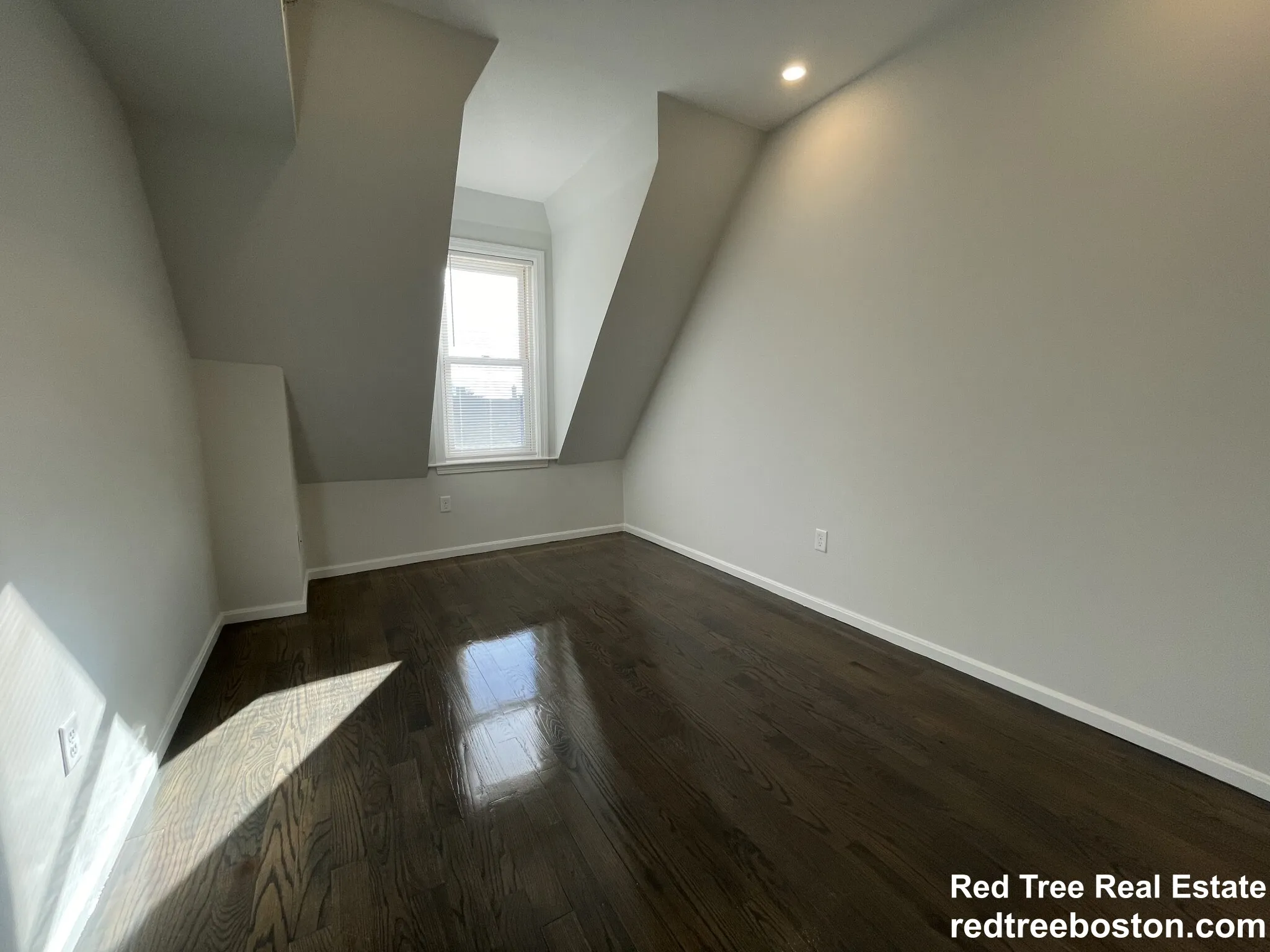 3 bed, 2 bath apartment for rent at 1406 Beacon St Unit 4, Corey Hill — photo 9 of 30