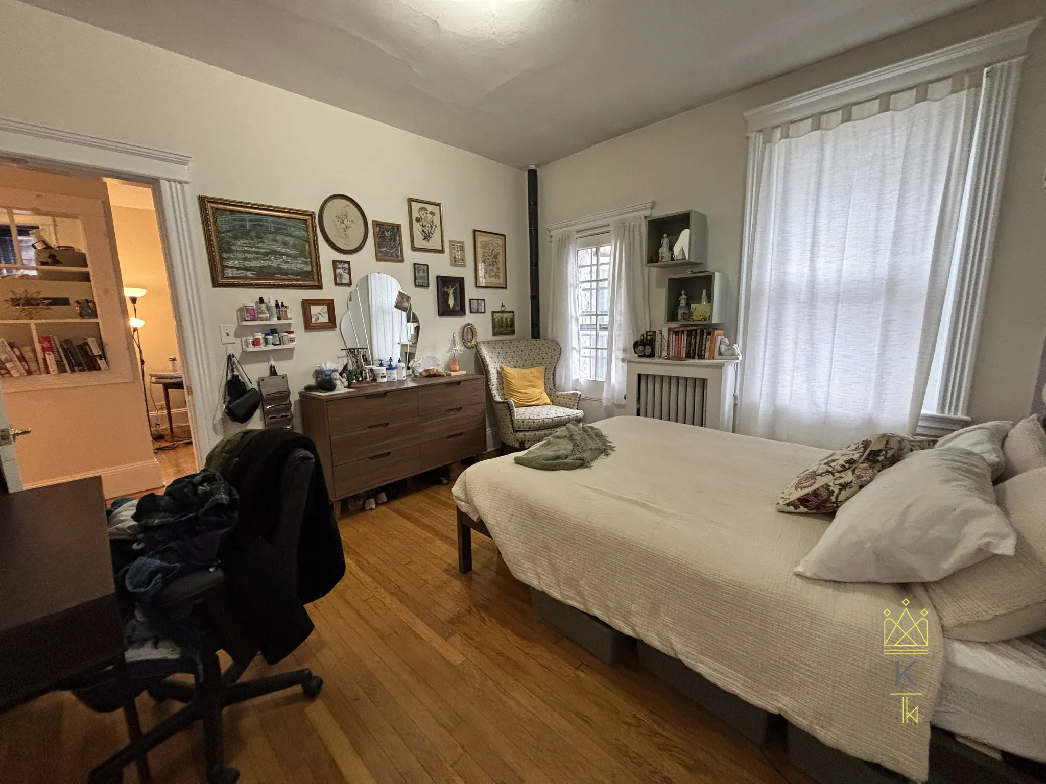 3 bed, 2 bath apartment for rent at 1407 Beacon St Unit 6, Coolidge Corner — photo 2 of 13