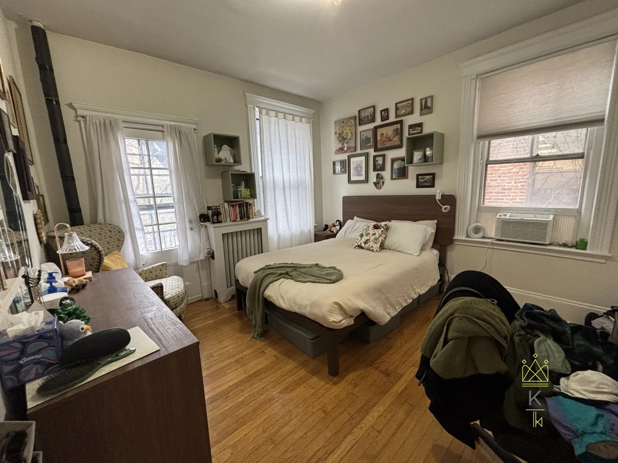 3 bed, 2 bath apartment for rent at 1407 Beacon St Unit 6, Coolidge Corner