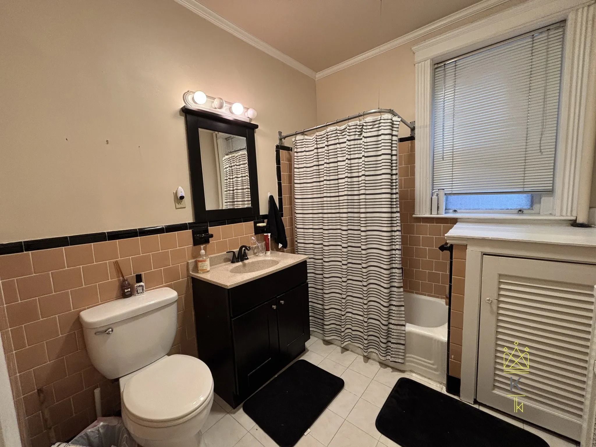3 bed, 2 bath apartment for rent at 1407 Beacon St Unit 6, Coolidge Corner — photo 8 of 13