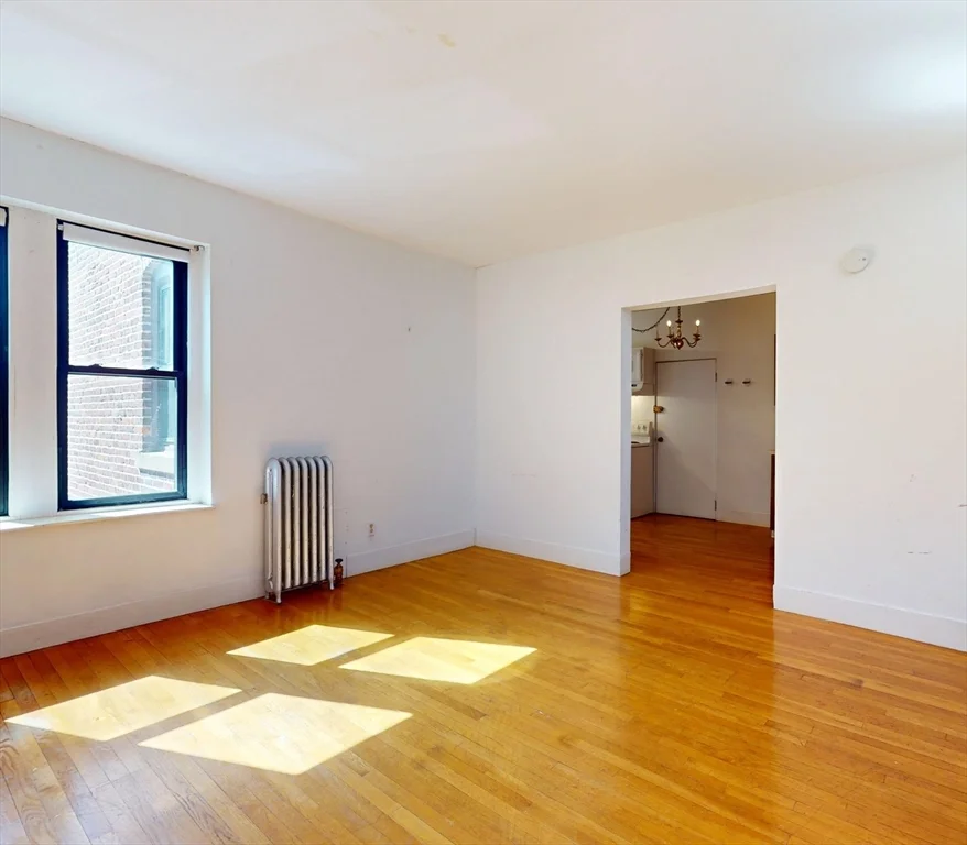 2 bed, 1 bath apartment for rent at 1408 Commonwealth Ave Unit 20, Allston — photo 3 of 12