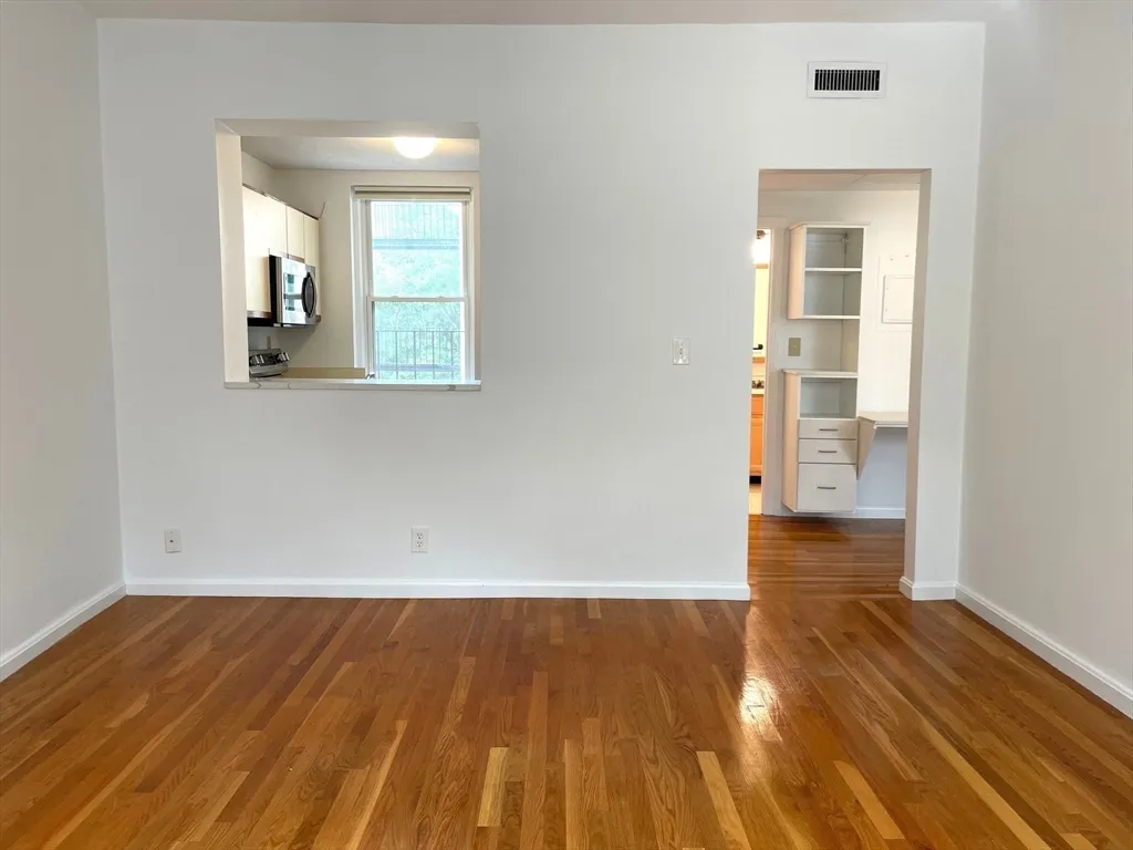 1 bed, 1 bath apartment for rent at 1409 Commonwealth Ave Unit 305, Brighton — photo 9 of 15