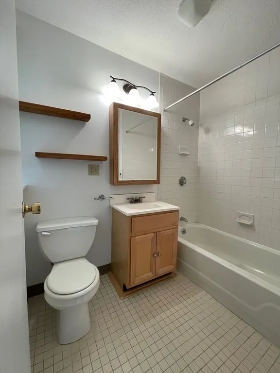 1 bed, 1 bath apartment for rent at 1409 Commonwealth Ave Unit 305, Brighton — photo 13 of 15